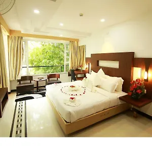 5* Hotel Parakkat Nature
